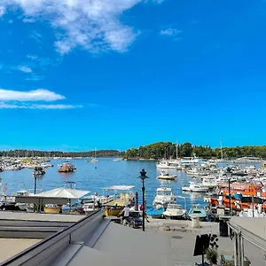 Clorinda Sea View Free Parking Apartment Rovinj
