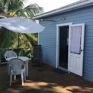 Cosy Hut 2 St. George's